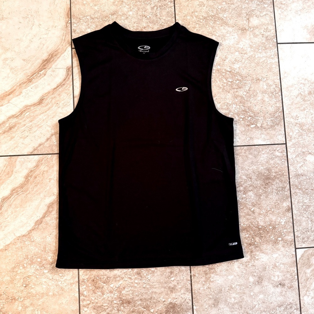 Giant Champion Muscle shirt Size Medium great condition to me 100%‎ Polyester